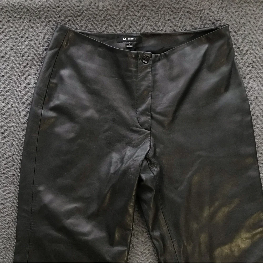 Milenti Black Leather Pants Sz 4 Straight Leg High Waisted No Pockets Excellent - Picture 5 of 7
